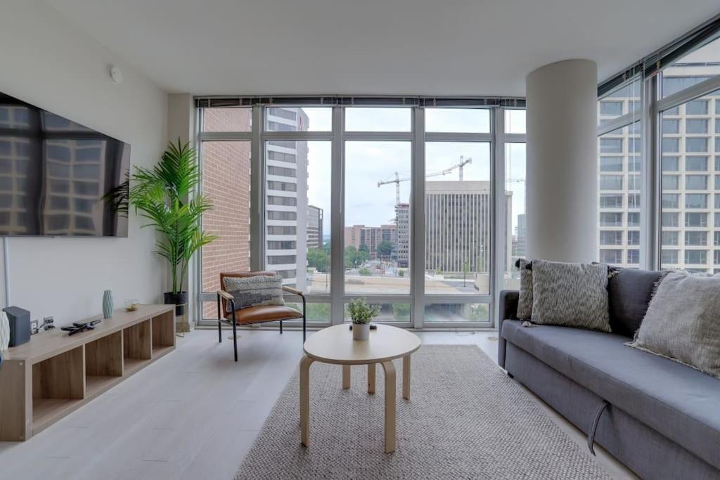 Wonderful 2Br Apartment At Crystal City Arlington Luaran gambar