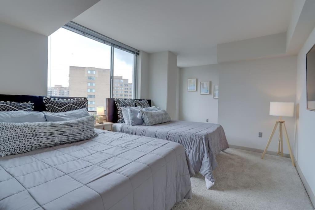 Wonderful 2Br Apartment At Crystal City Arlington Luaran gambar