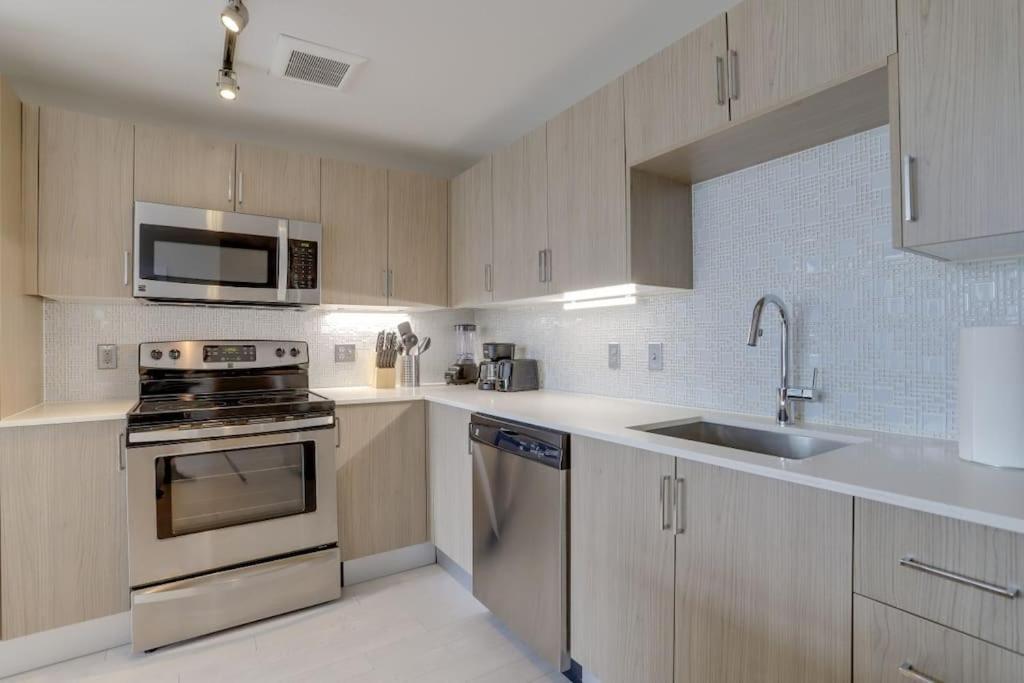 Wonderful 2Br Apartment At Crystal City Arlington Luaran gambar