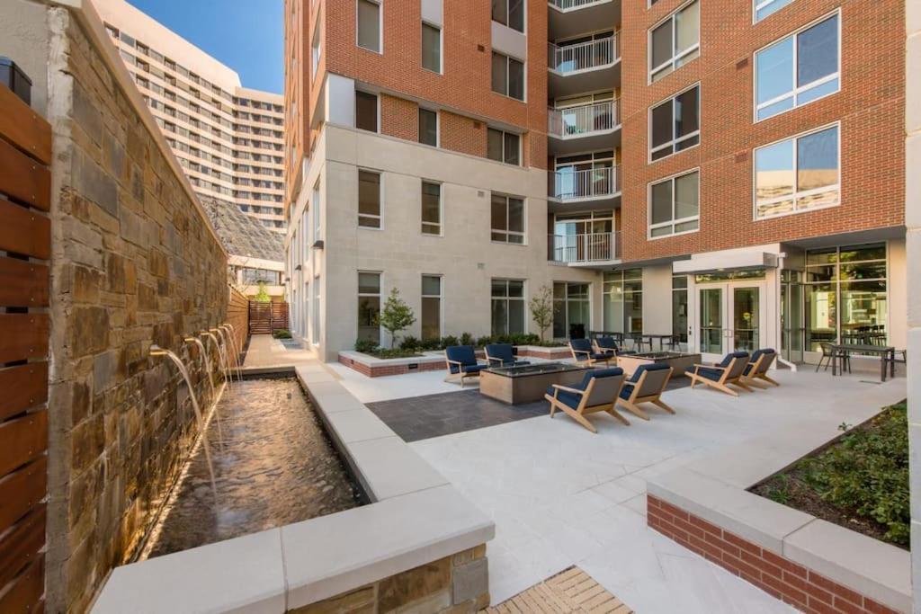 Wonderful 2Br Apartment At Crystal City Arlington Luaran gambar